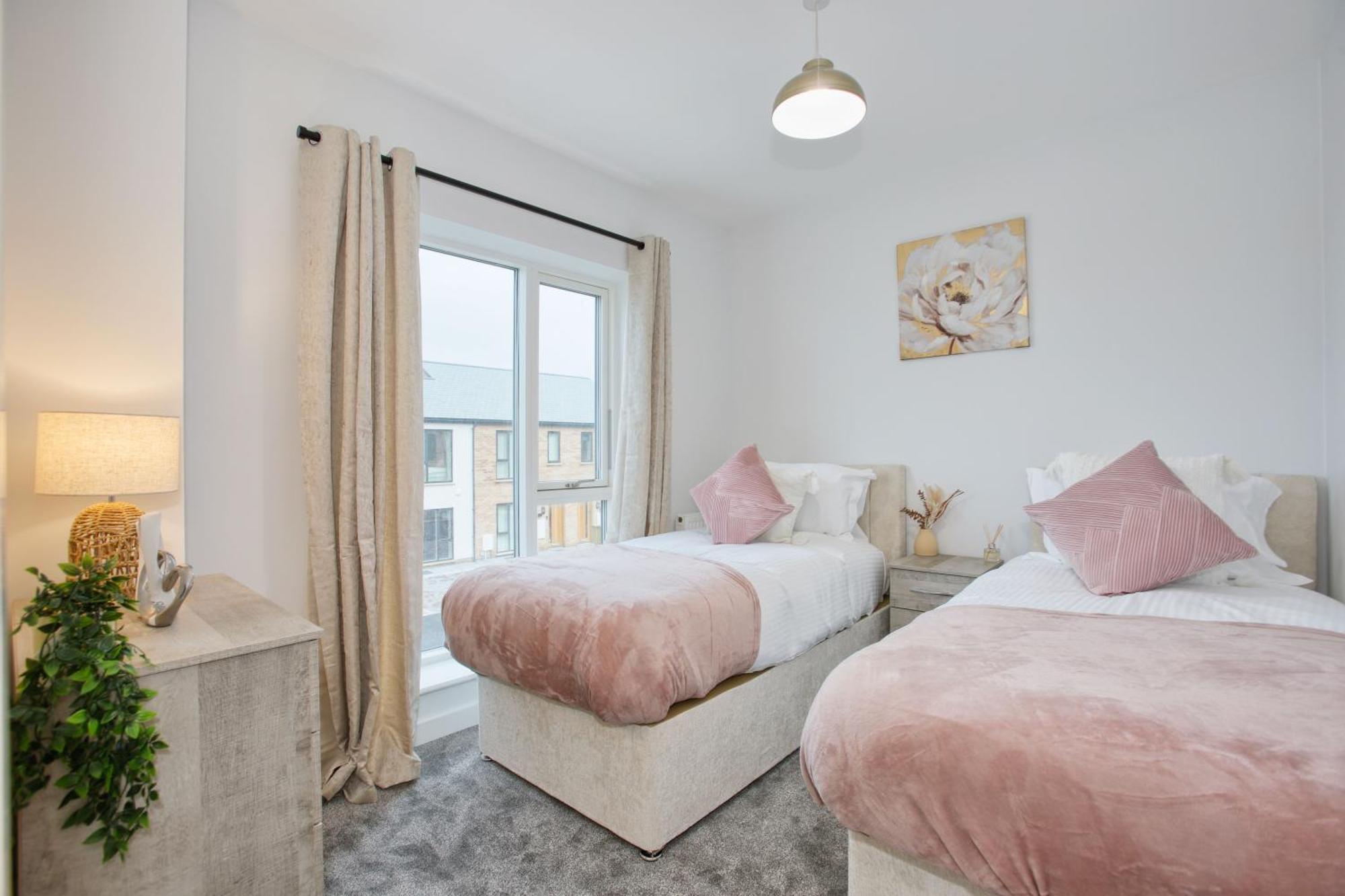 St Ives Bay - Immaculate Brand New 3Bed - Free Parking - Beach - Wifi Hayle Kültér fotó