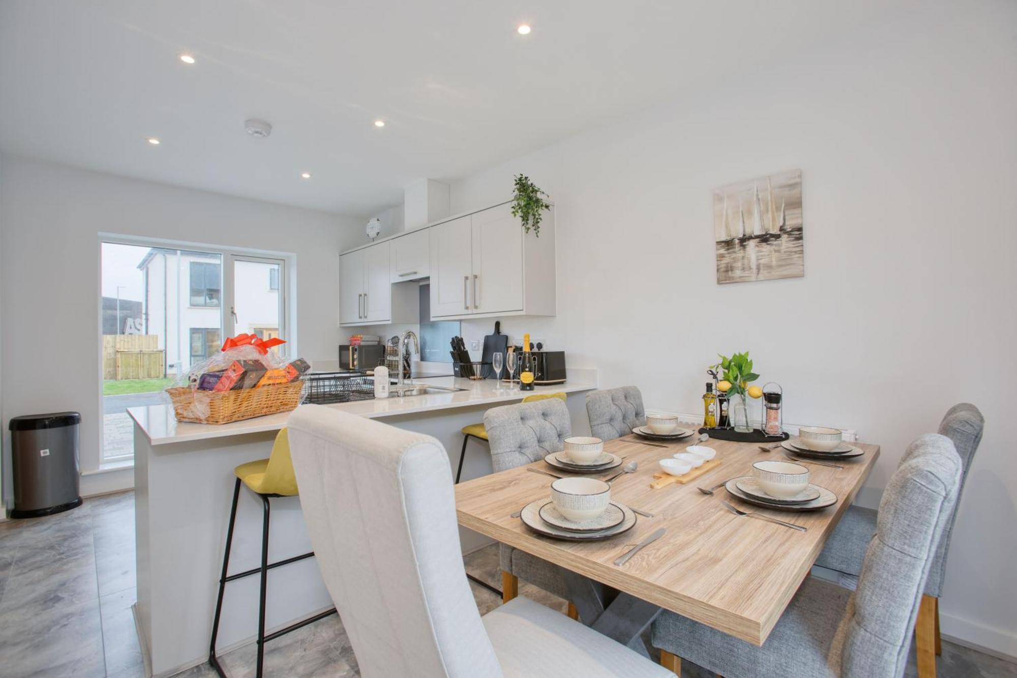 St Ives Bay - Immaculate Brand New 3Bed - Free Parking - Beach - Wifi Hayle Kültér fotó